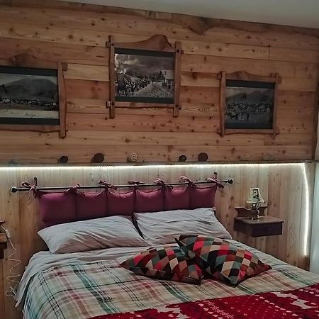 Ferienwohnung La Sauza Usseaux Exterior foto